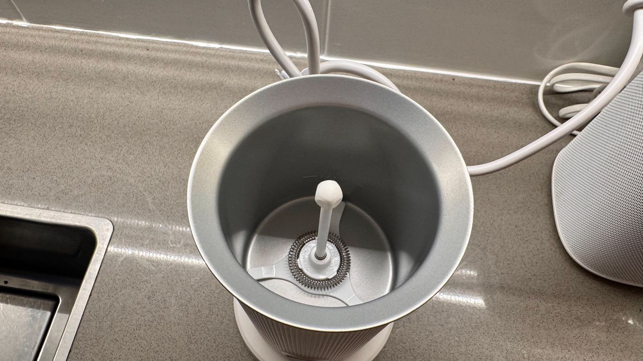 Philips Baristina Milk Frother internal