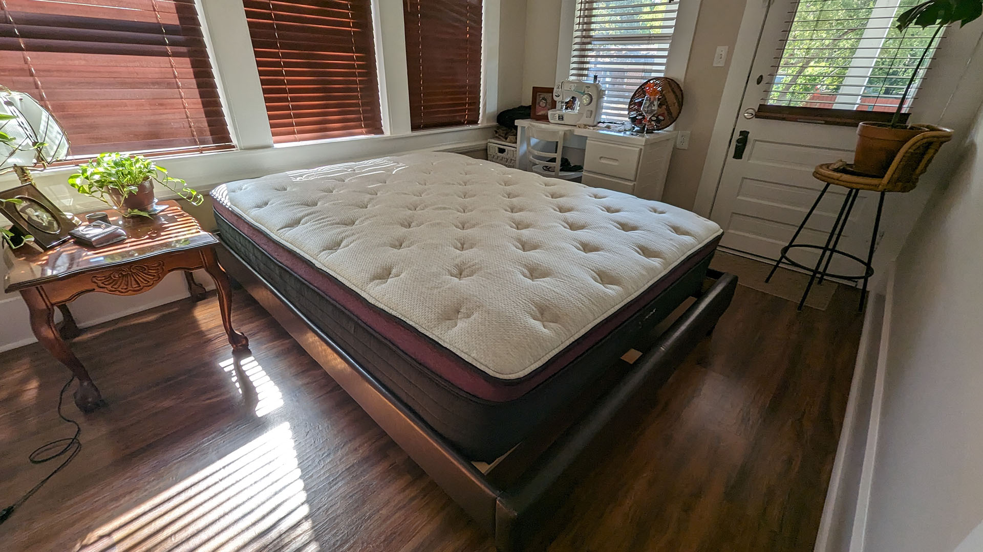 the luxe mattress reverie titanium review
