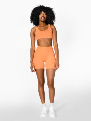 The Lift Short / Peach