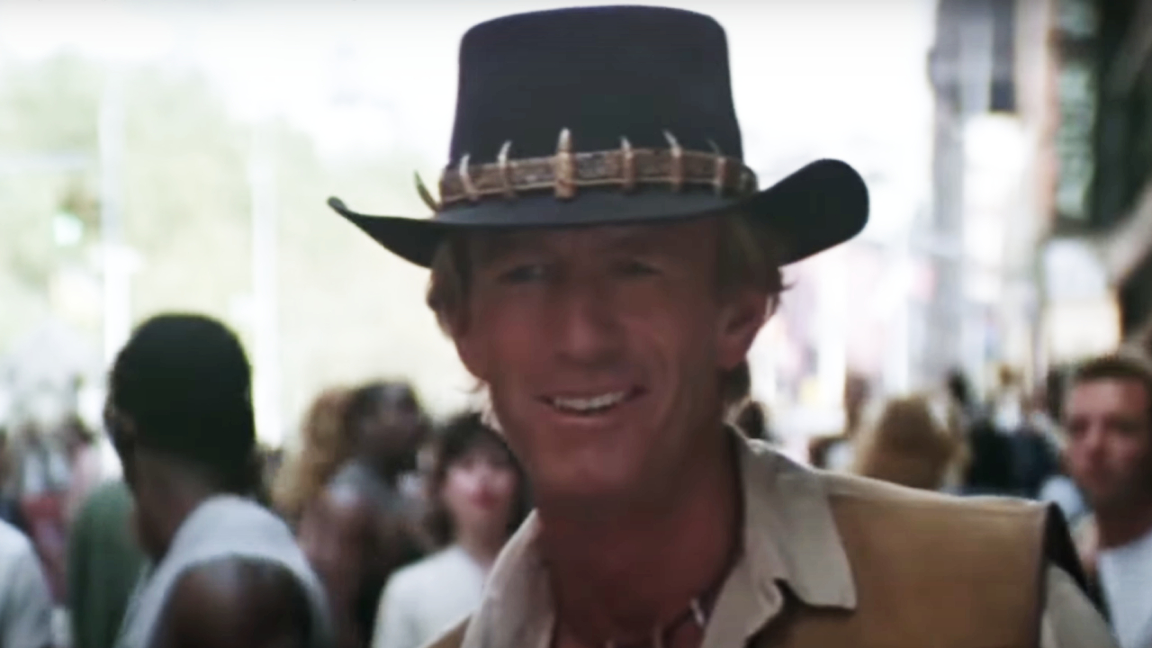 Paul Hogan in Crocodile Dundee