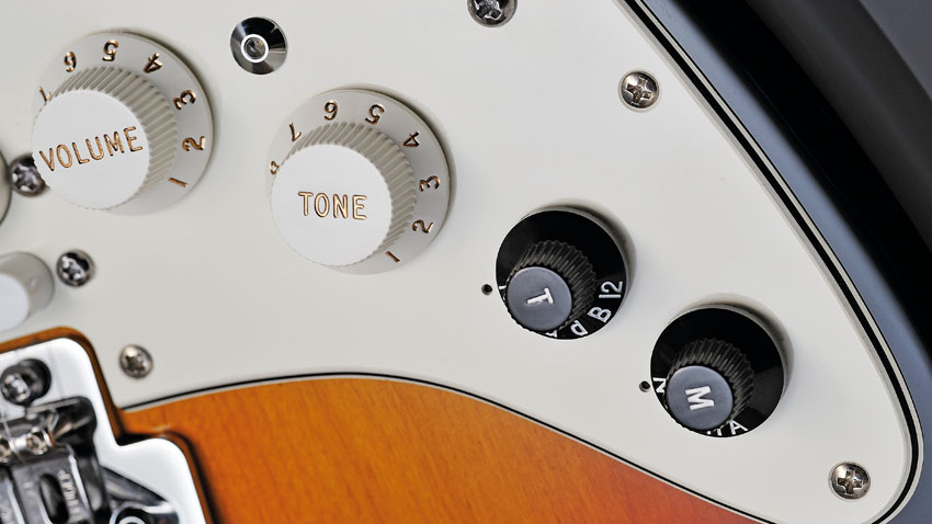 The two smaller rotary switches give you two more control options: tuning and mode