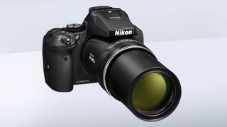 Nikon P900