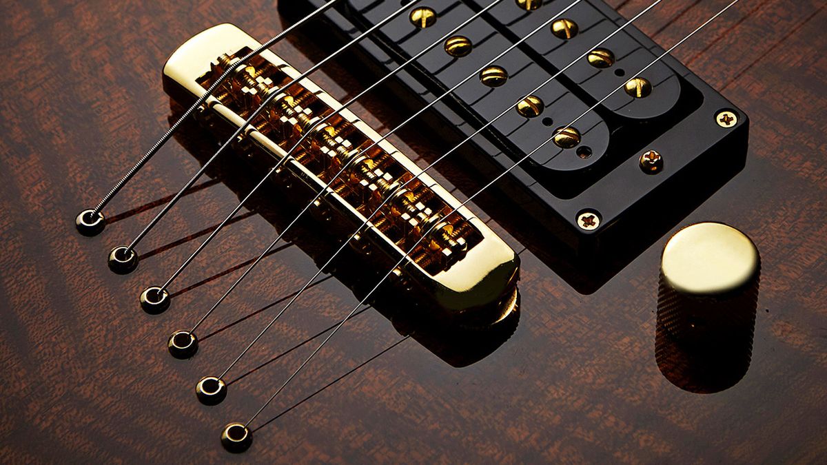 The tasteful gold-plated Schaller roller-saddle bridge and controls give the Nomad a refined look