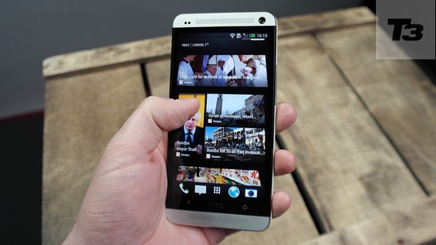 htc one blinkfeed