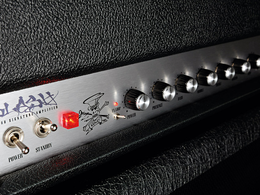 The custom script and Slash logo further enhance the amp's special vibe.