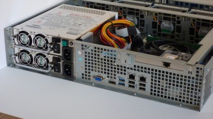Thecus N8810U-G rear