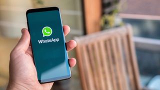 WhatsApp lucha contra la información