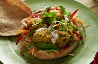 falafel and salad on pitta