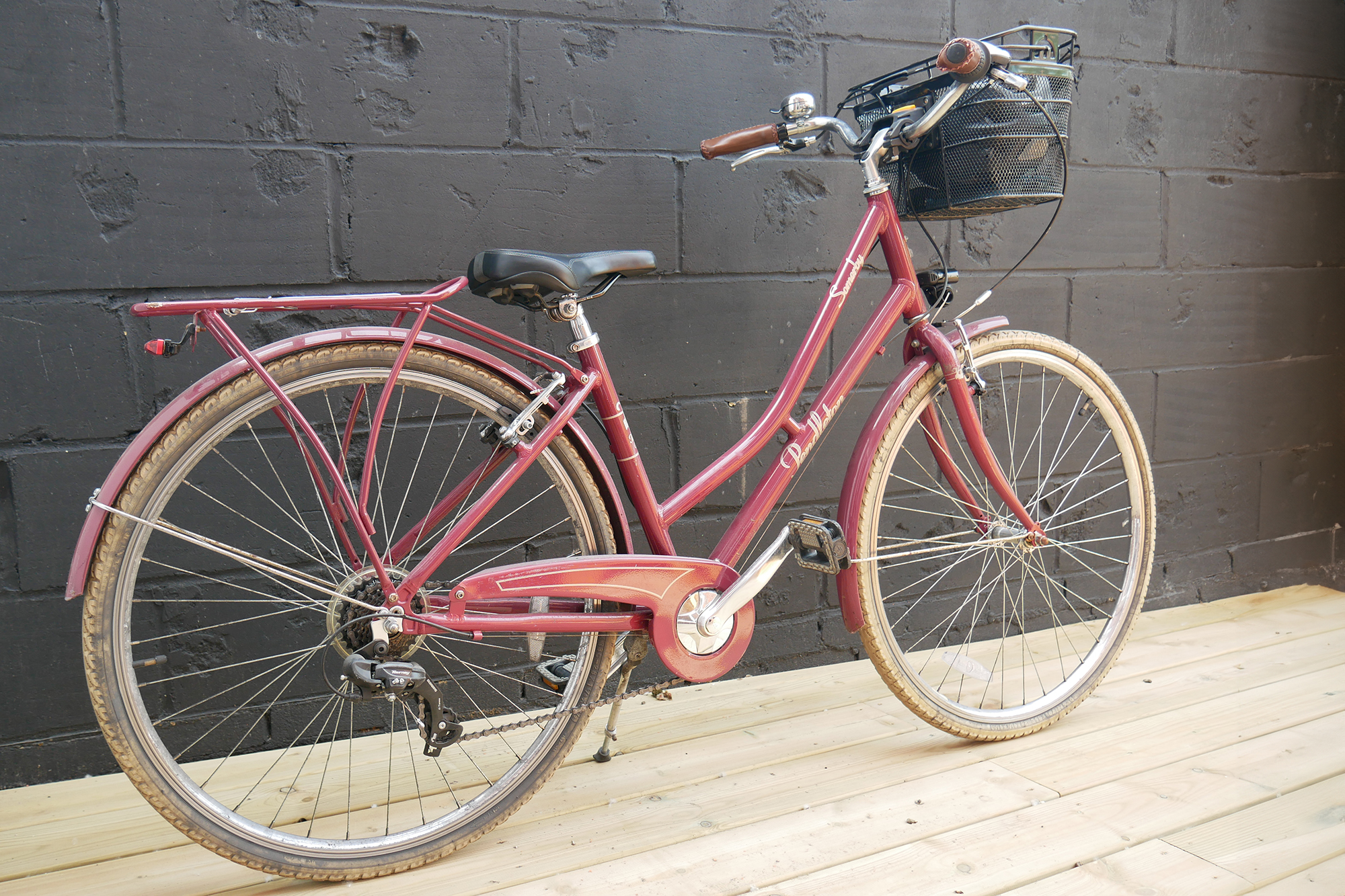 Pendleton Somerby in Red, fitted with a basket