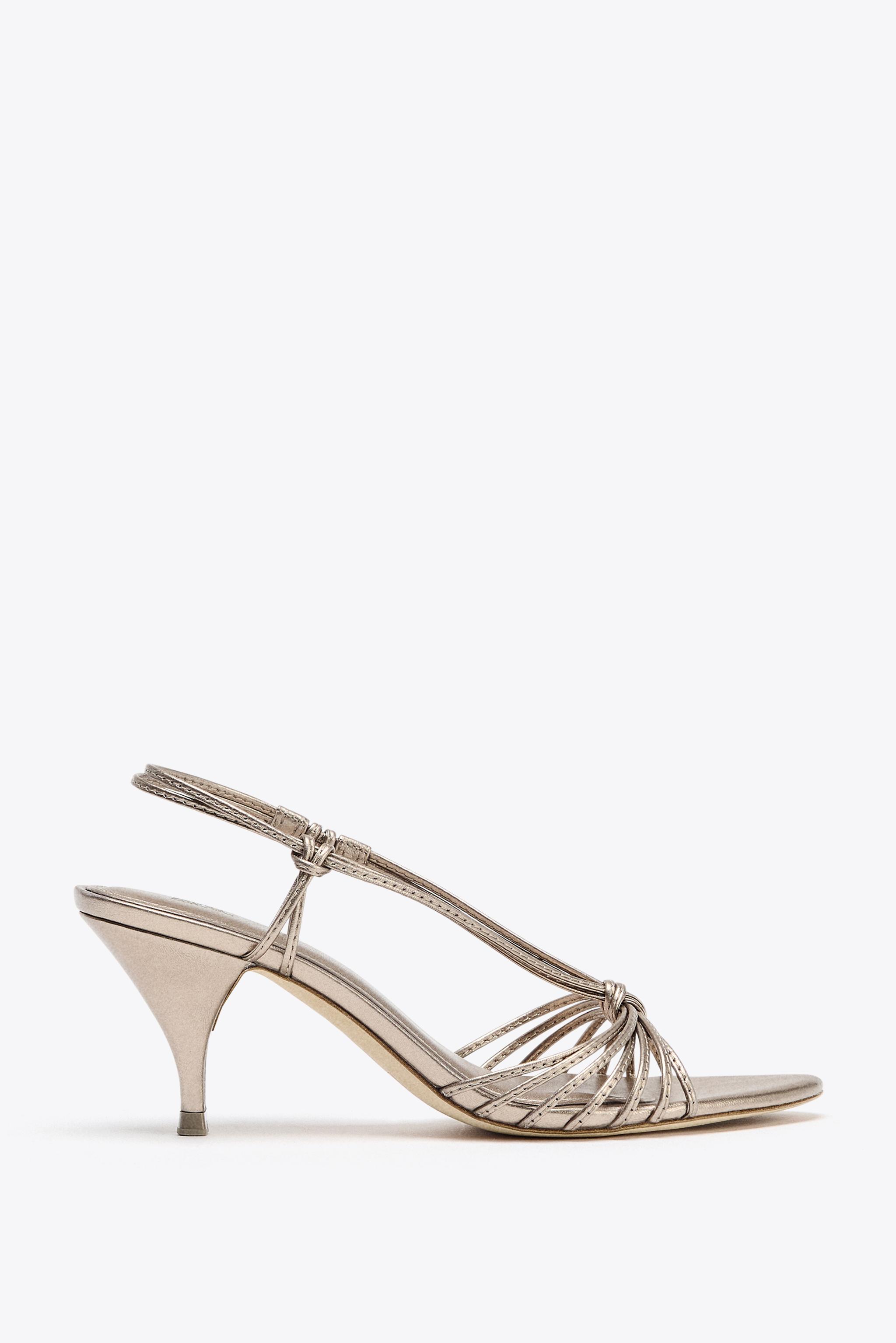 Knot Strap Leather Sandals
