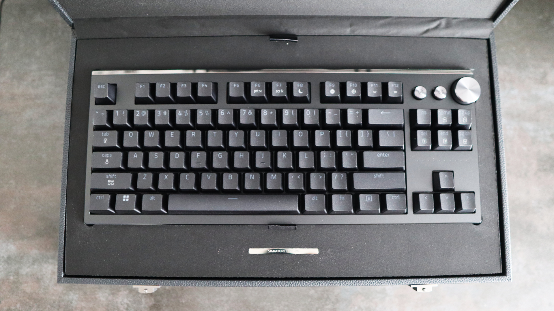 Razer Huntsman Signature Edition on a desk