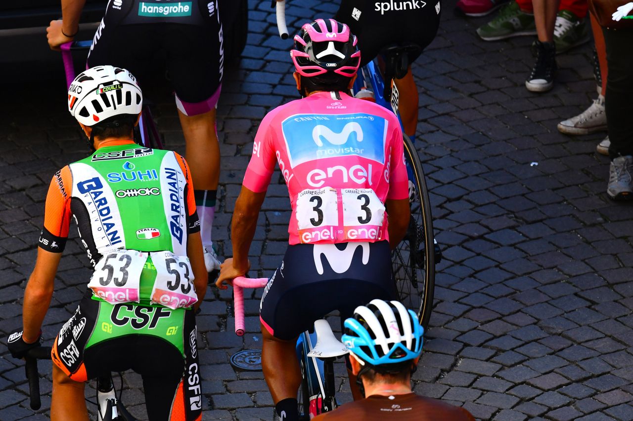 Race leader Richard Carapaz (Movistar)