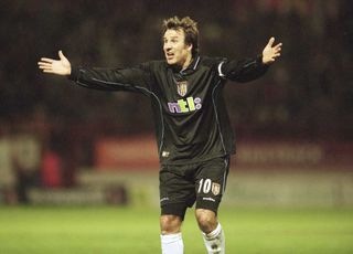 Paul Merson playing for Aston Villa in 2001