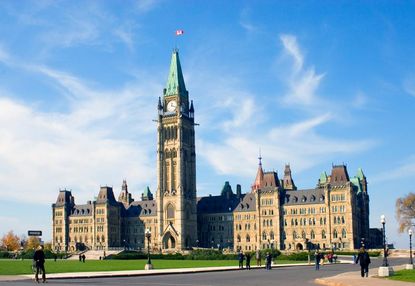Two dead, including gunman, in shooting at Canadian Parliament