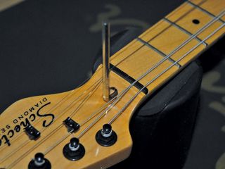 How to adjust your guitar's truss rod
