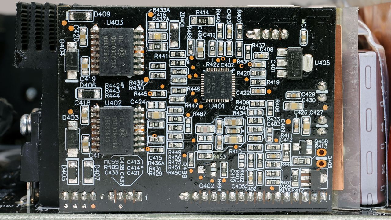 XPG Cybercore 1000