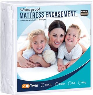 Utopia Bedding Zippered Mattress Encasement Twin pack