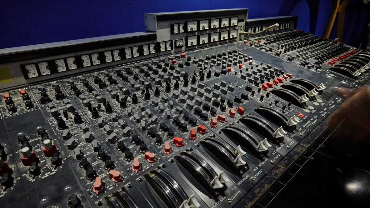 abbey road mixing desk