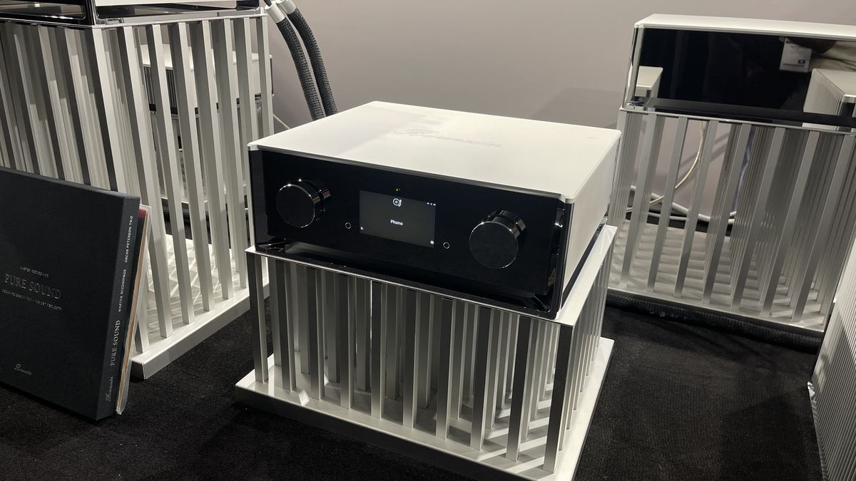 Burmester 249 preamplifier