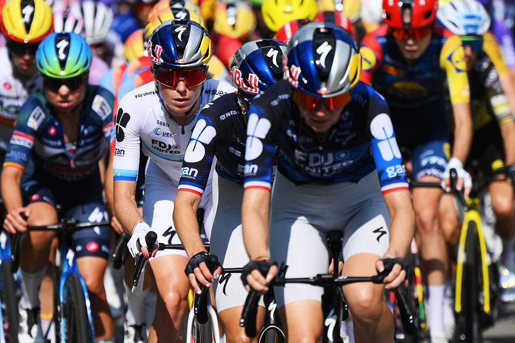 Tour de France Femmes stage 5 LIVE: The hills of Beaujolais could spark a GC battle