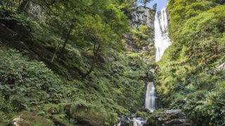 waterfall walks in wales: Pistyll Rhaeadr