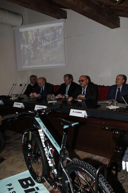 At the I.Idro Drain-Bianchi Mountain Bike Team presentation