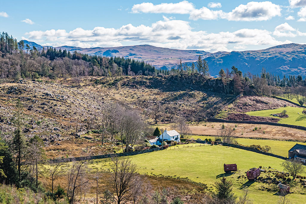 Property for sale with mountain view: Cubben House, Irton, Holmrook, Lake District
