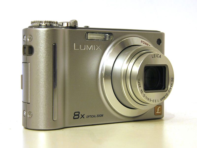 Panasonic Lumix DMC-ZX1: Features - Panasonic Lumix ZX1 