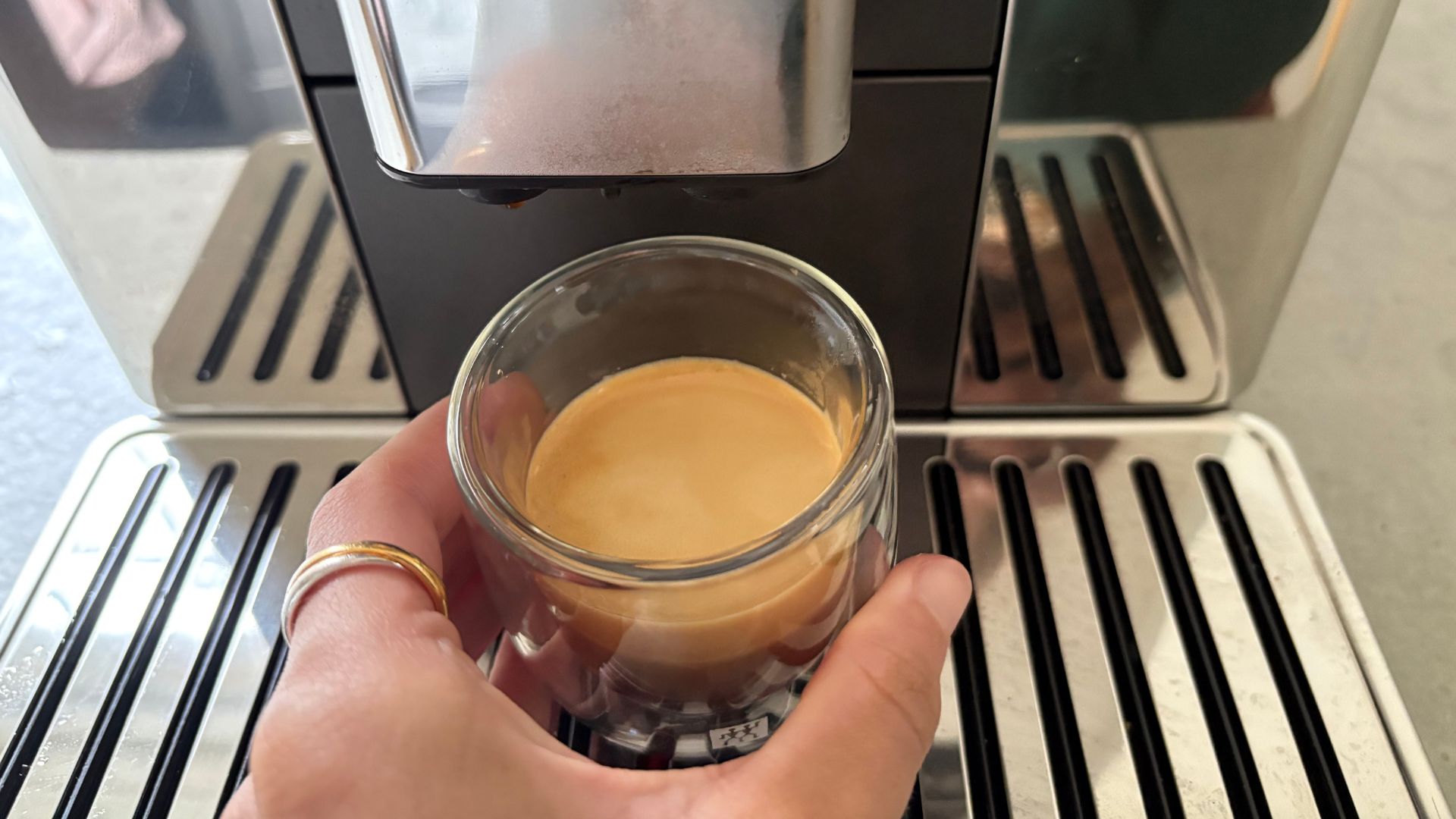 Testing the De&#039;Longhi Primadonna Aromatic Coffee Machine