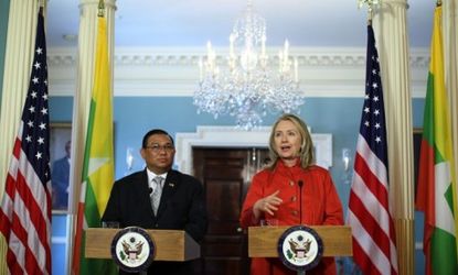 Secretary of State Hillary Clinton, with Burmese Foreign Minister U Wunna Maung