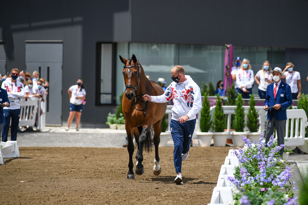 Tokyo olympics dressage trot-up pictures