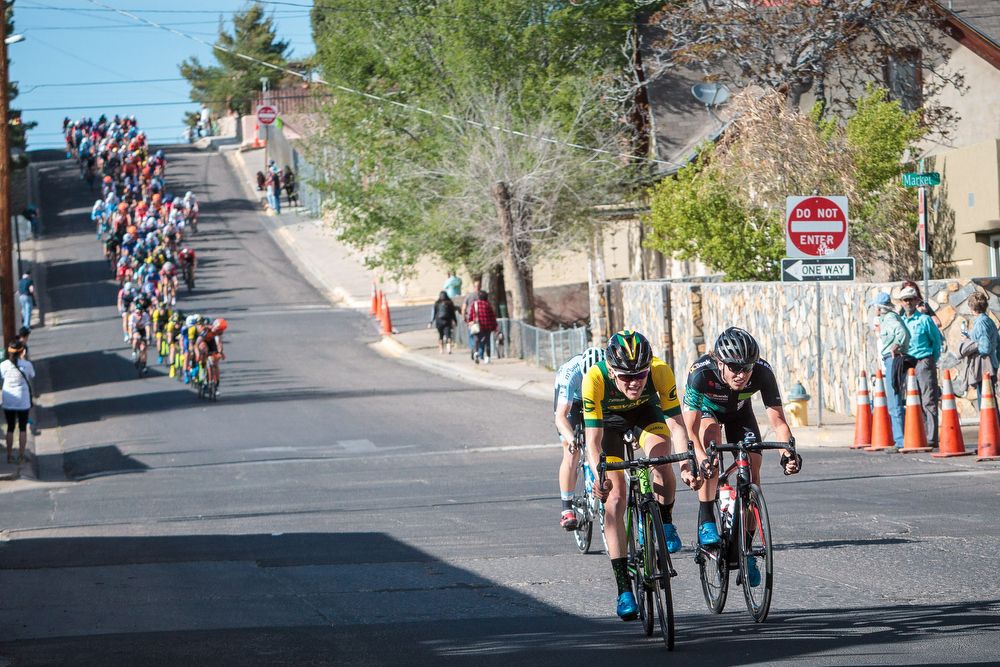 Riders attack on the back straight during stage 4 at Tour of the Gila.
