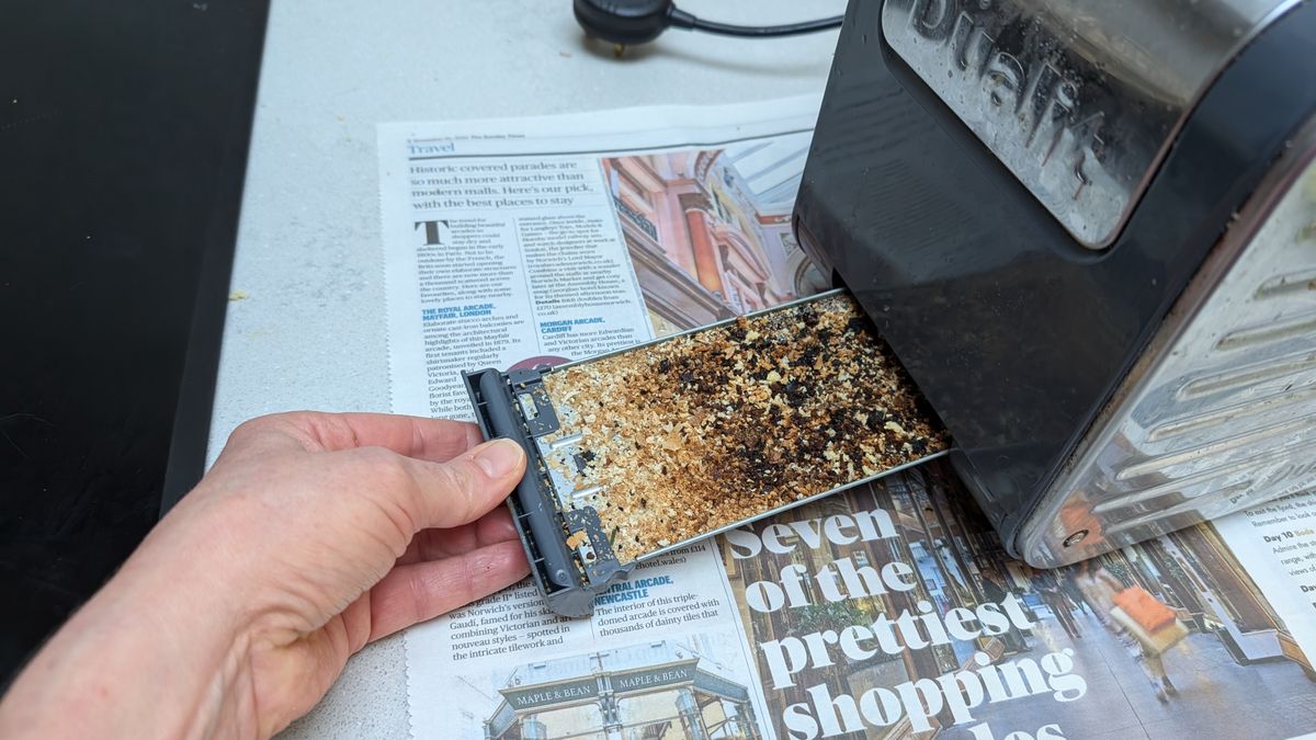 How to clean a toaster | Top Ten Reviews