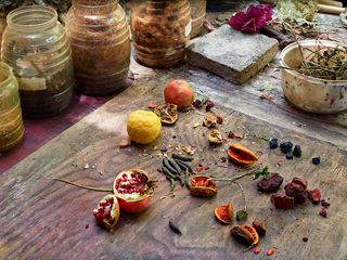 Chopping board with dried fruit