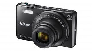 Nikon Coolpix S7000
