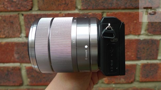 Sony NEX-R5 review