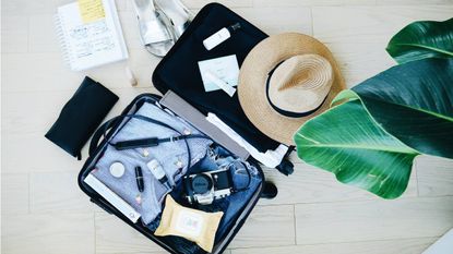 Packing hacks for travelling and holidays