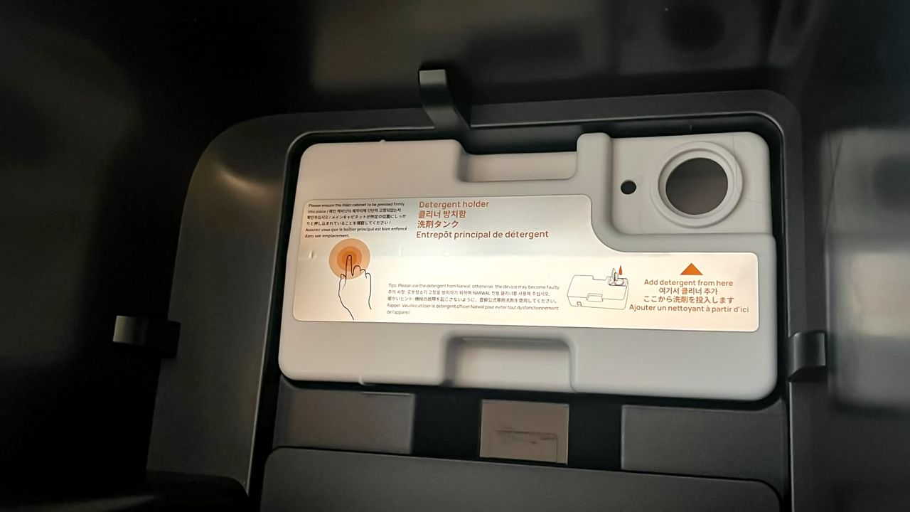 The inside of the Narwal Flow 2 robot vacuum base