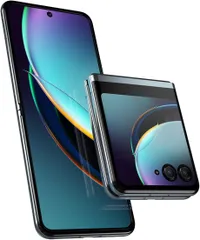 Motorola Razr Plus: $999 $899 at Amazon