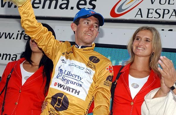 Roberto Heras (Liberty Seguros) on the podium for the second day in gold