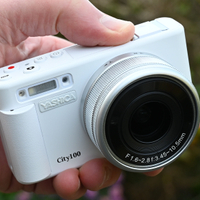 Yashica City 100