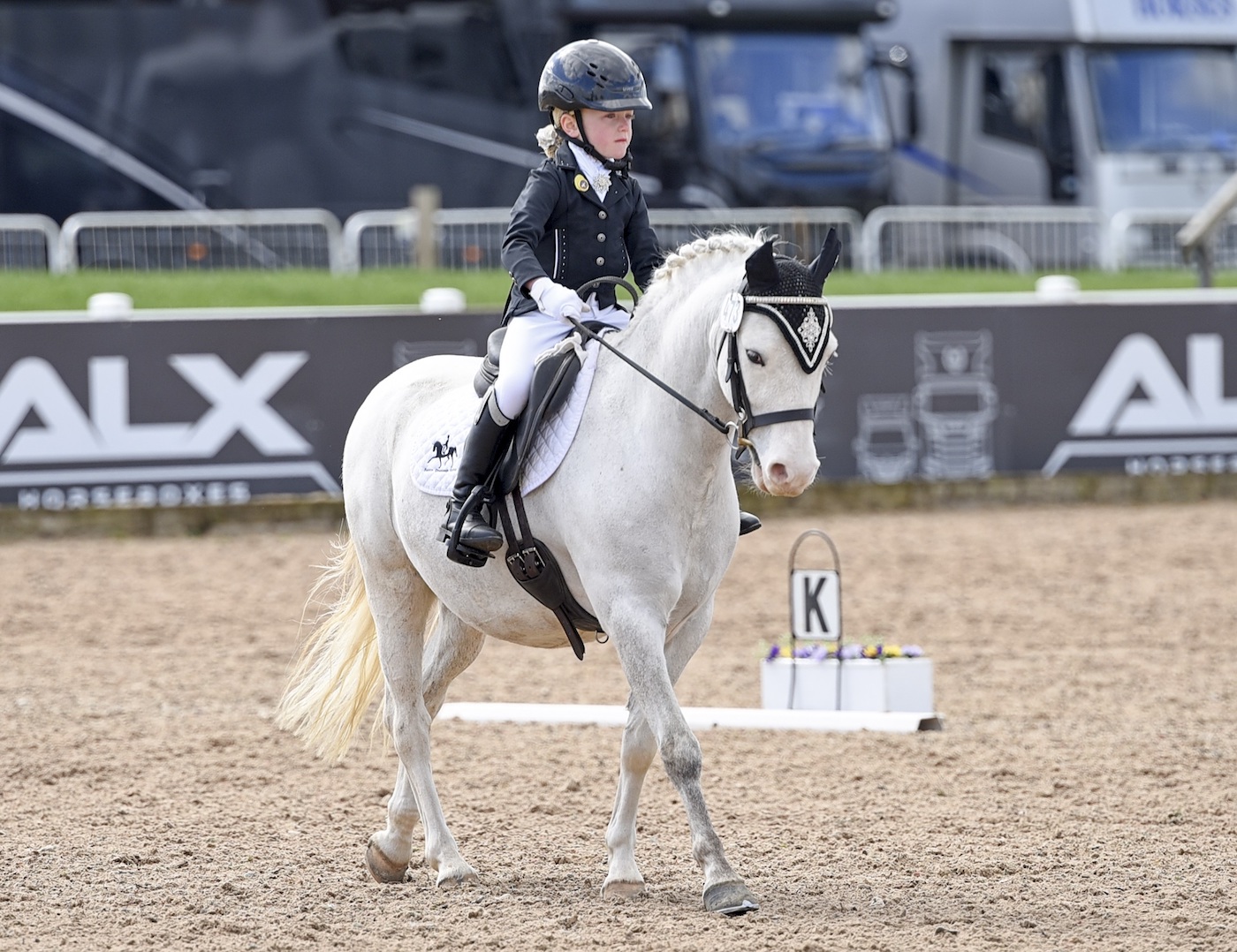 Henrietta-Henton-and-Winneydene-Countryman-3.jpg
