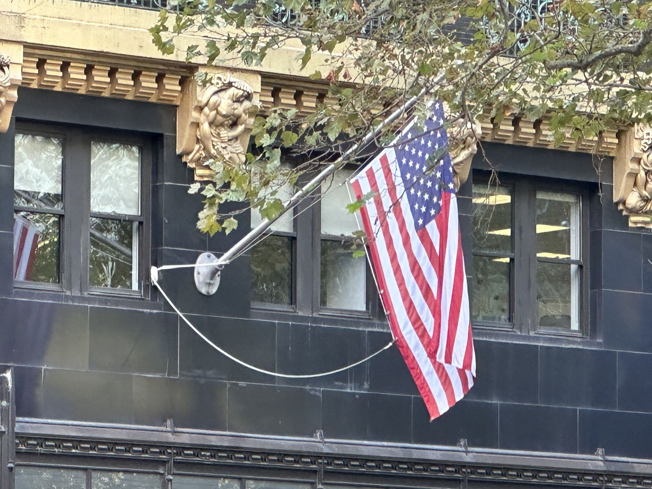 iphone 14 pro max zoom flag 10x
