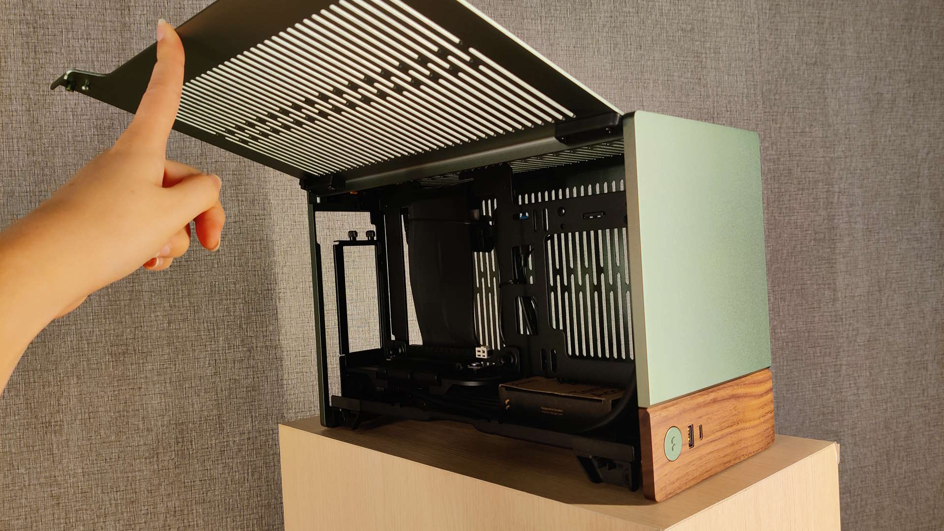 Hands-On: Fractal's Tiny Terra PC Case Has Wood Accents, Adjustable Spine