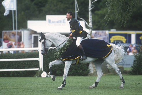 2003: Peter Charles and Corrada