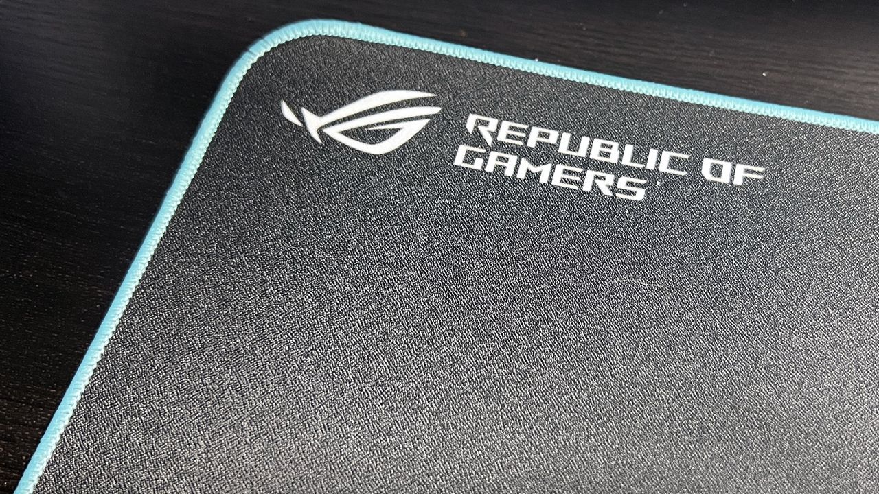 Asus ROG Harpe Ace Aim Lab Edition