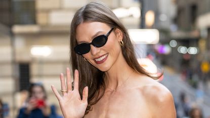 karlie kloss in sunglasses