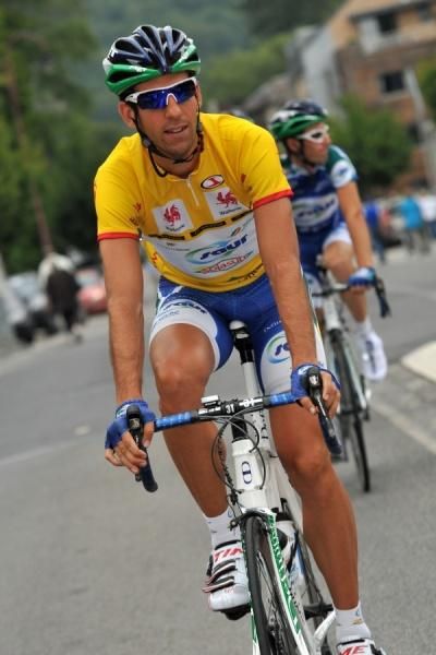 Laurent Mangel heads to the start.