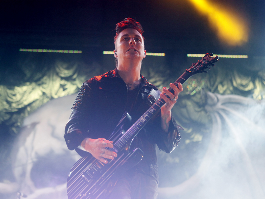 Signature Synyster