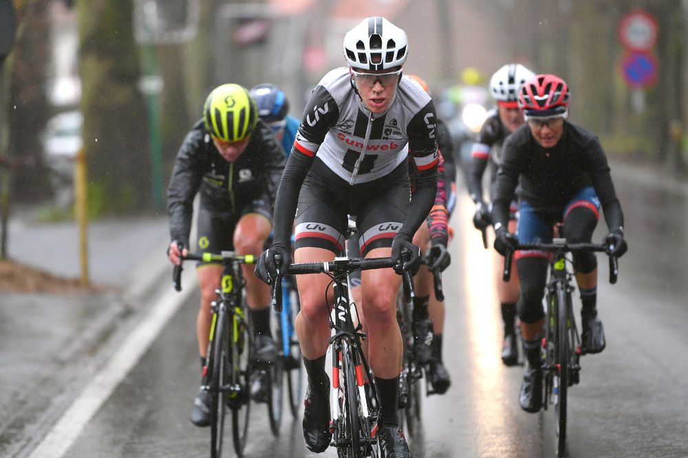 Ellen van Dijk (Team Sunweb) on the front